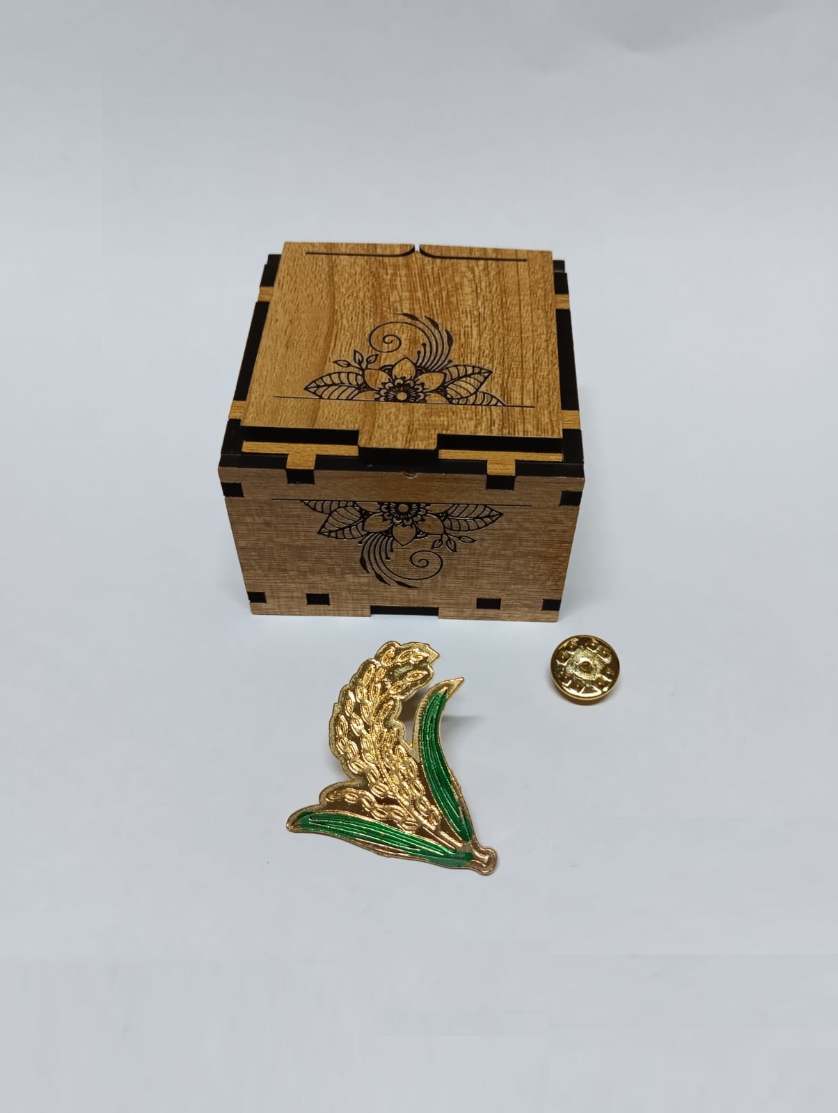 BNP Dhaner Shish Coat Pin CPIN29
