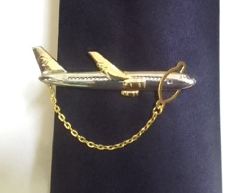 Tie Clip in Golden color Better Quality Metal with box T002