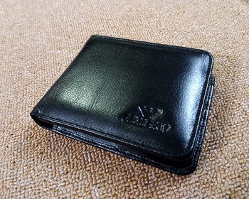 ARMANI 100% Genuine Leather Wallet WGL0200