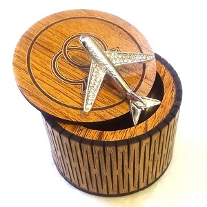 Coat pin in Silver color Best Quality Metal with Box ZT002