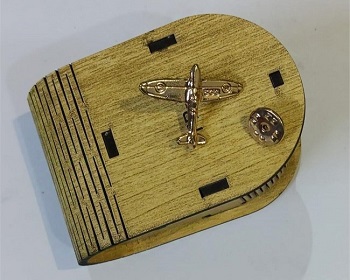 Coat pin Golden color Best Quality Metal with Box ET001