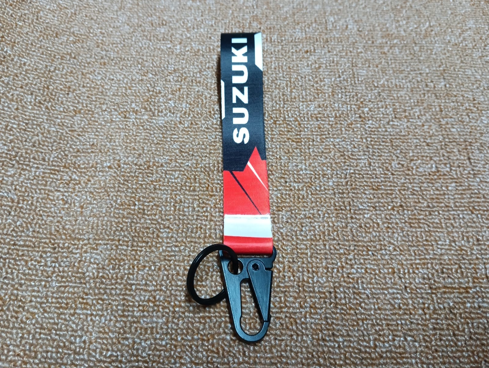 SUZUKI Unique design Best quality Ribbon keyring for Car / Bike / Office KR035