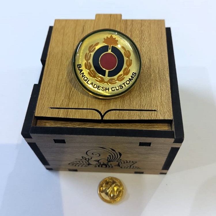 Bangladesh Customs Coat pin in Brass (পিতল) and lamination with Box BCCT001