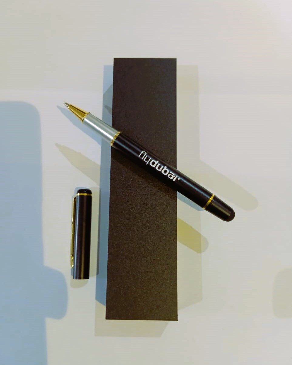 FLY DUBAI High-quality Metal Pen Premium Business Pen Comfort Grip Smooth Writing Ideal for Office Home Use Signature Pen with Stylus Attached DUBAI0013