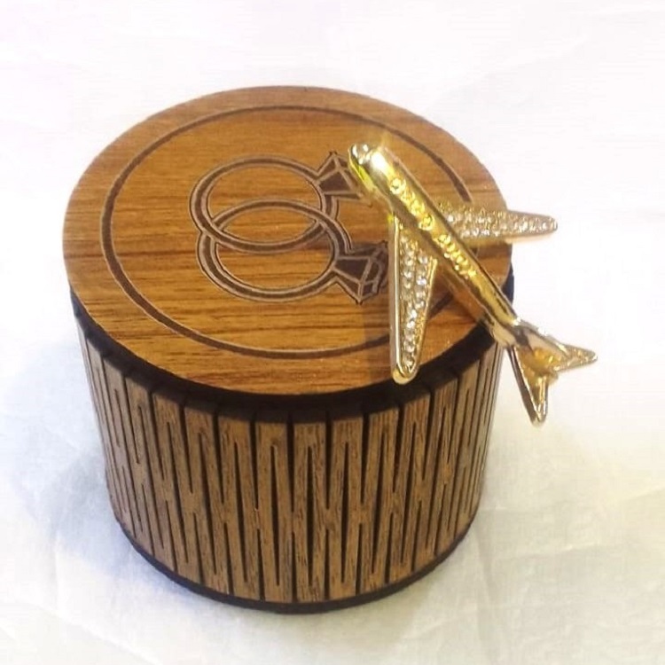 Coat pin in Golden color Best Quality Metal with Box XT001