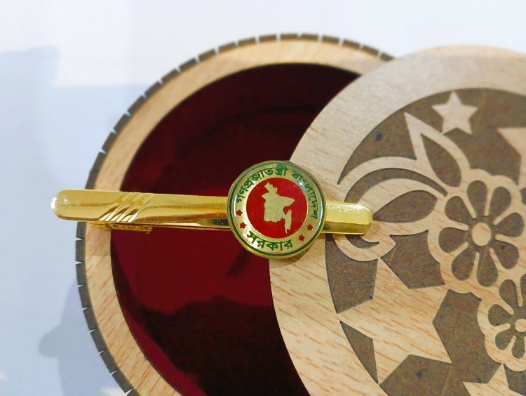 Gov't of the People's Republic of Bangladesh logo Tie Clip in Brass and lamination with Box CT0010