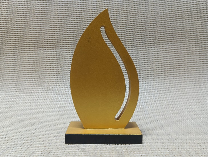 Wooden Crest/Award Trophy with customize print CAW007