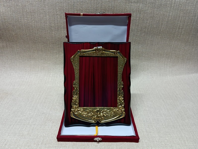Event Crest/Award with customize print CAW046