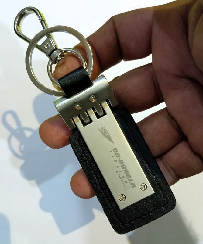 Unique design Black Leather Metal for Car / Bike / Office keyring KR005