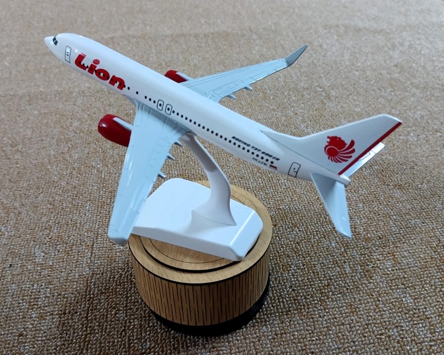 Dummy Biman / Aircraft Lion Airlines Boeing 737-900 ER LN001