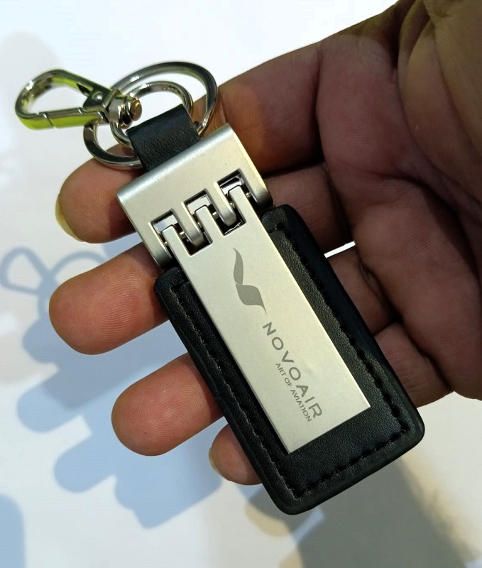 Unique design Black Leather Metal for Car / Bike / Office keyring KR003