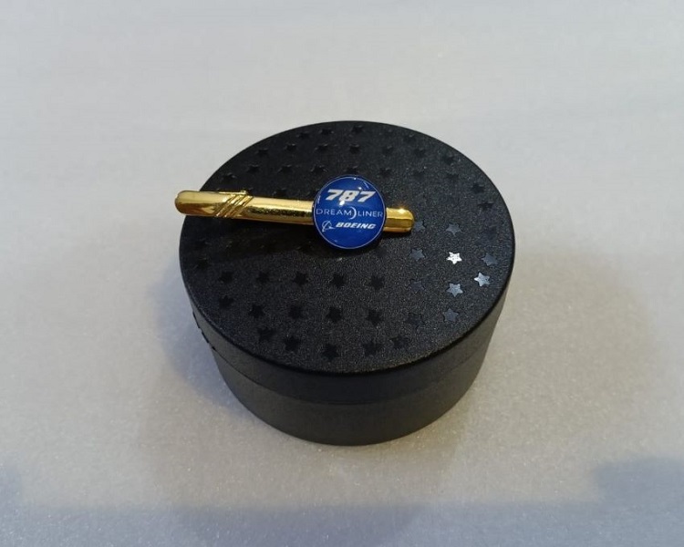 Boeing 787 Tie Clip in Brass and lamination with Box CT0011