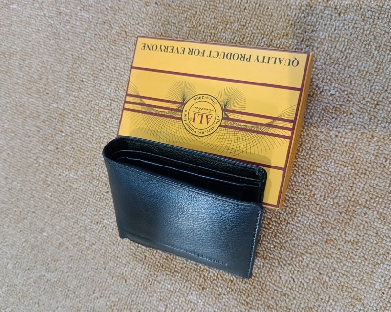 Fashionable 100% Premium Leather Wallet WGL59