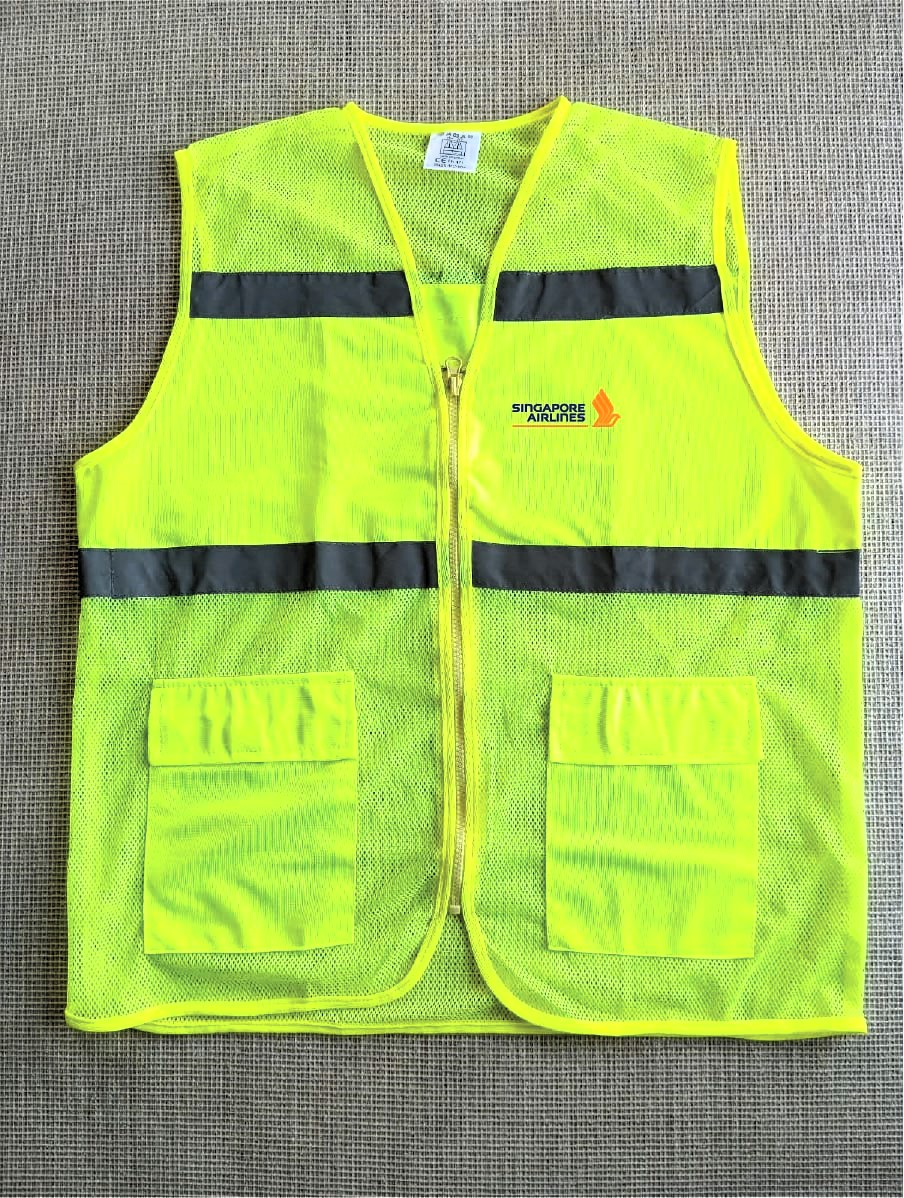 Singapore Airlines Exclusive Collection Green Yellow Semi Net Apron Two Pockets VEST067