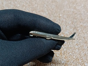 Tie Clip in Golden color Better Quality Metal with box BCT001