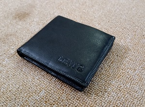 Levis 100% Genuine Leather Wallet BLACK3