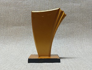 Wooden Crest/Award Trophy with customize print CAW014