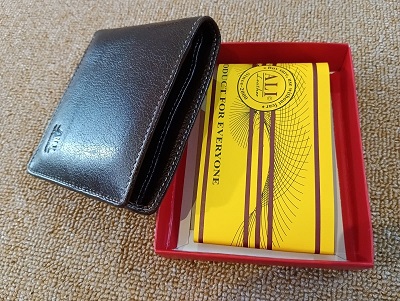 Fashionable 100% Premium Leather Wallet WGL144