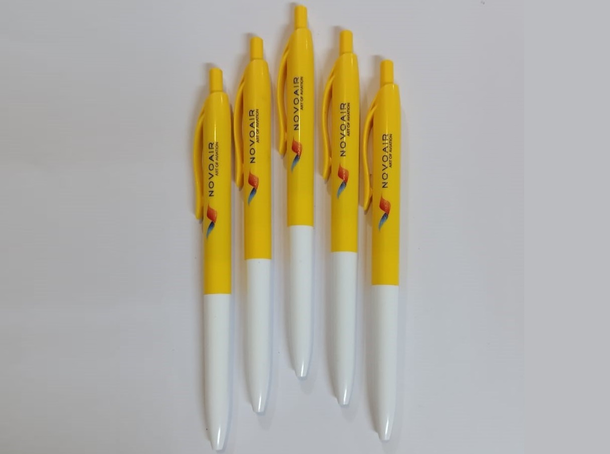 Retractable Ball Pen Black Ink Package of 05 Pcs BPEN002